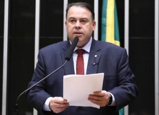 PROVEDORES||| Câmara avança com projeto que fortalece provedores regionais e amplia acesso à internet no Brasil