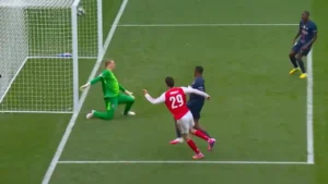 Arsenal surpreende PSG, abre vantagem cedo e domina final europeia em Budapeste