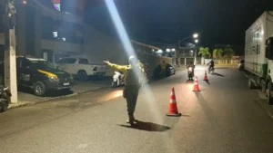 Blitz da SMTT registra infrações e reforça segurança no trânsito miguelense