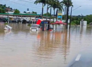 CHUVA INTENSA||| Chuvas deixam mortos, milhares desalojados e cidades em emergência em Pernambuco