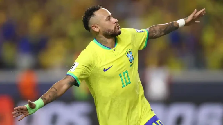 Neymar vive expectativa por convocação e pode disputar última Copa do Mundo pelo Brasil