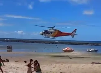 BARRA DE SÃO MIGUEL||| Mulher é resgatada após princípio de afogamento na Barra de São Miguel neste domingo