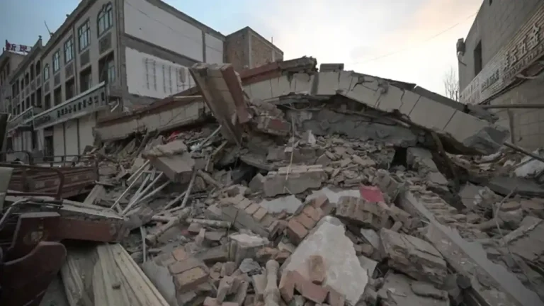Terremoto de magnitude 5,2 provoca mortes e destruição no sul da China