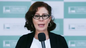 Justiça italiana rejeita extradição de Carla Zambelli e aponta dúvidas processuais