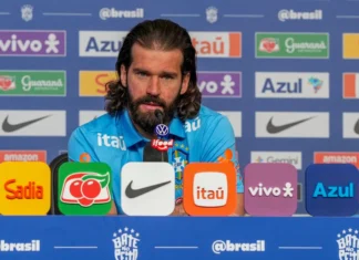 TERCEIRA COPA||| Alisson celebra terceira Copa do Mundo e destaca influência de Taffarel