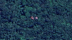 Vídeo de objeto misterioso em Campo Largo gera debate e repercute nas redes