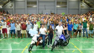 Festa dos Pais reúne famílias em São Miguel dos Campos com sorteios, emoção e grande participação popular