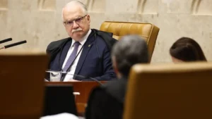 Fachin separa julgamentos e marca para 23 de setembro análise sobre Mendonça no STF