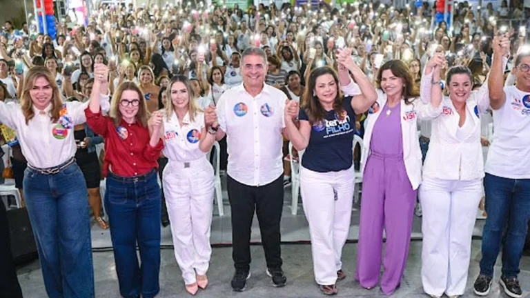 Mais de mil mulheres de São Miguel dos Campos participam de encontro em apoio a Renan Filho