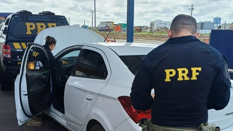 PRF recupera em São Miguel veículo roubado com sinais de adulteração durante fiscalização